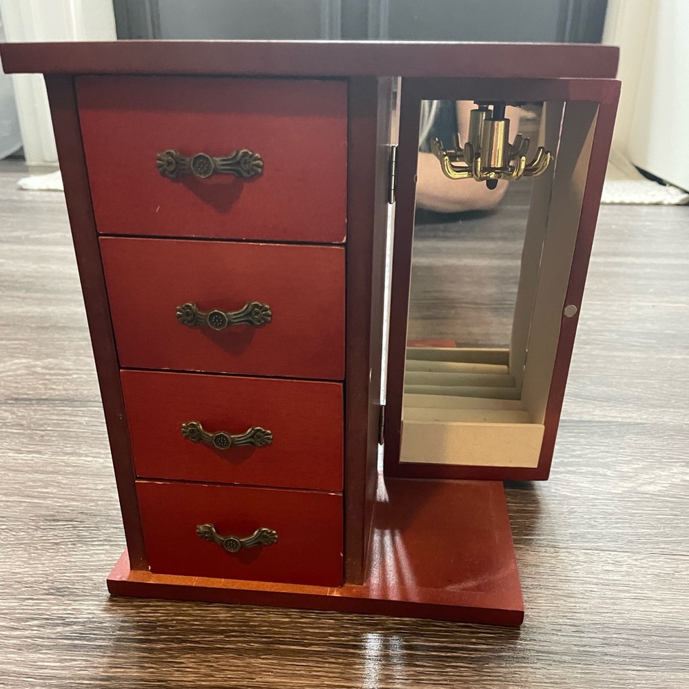 Jewelery Box